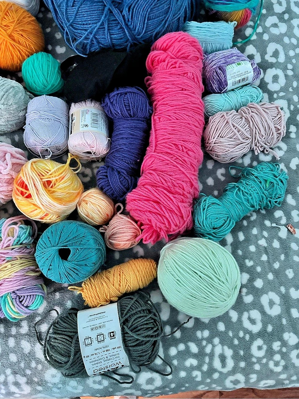 Multicolor Yarn Craft Lot - Picture 11 of 16